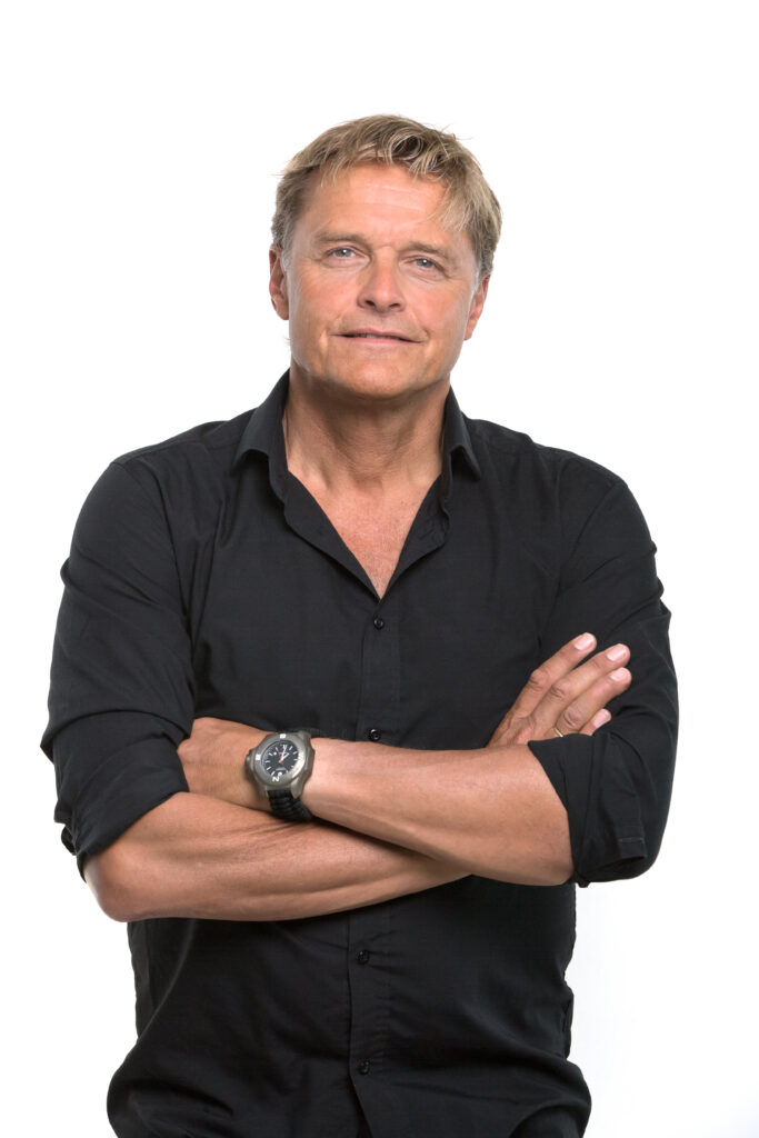 TV2-profilen Dag Otto Lauritzen kjem til Svelgen.