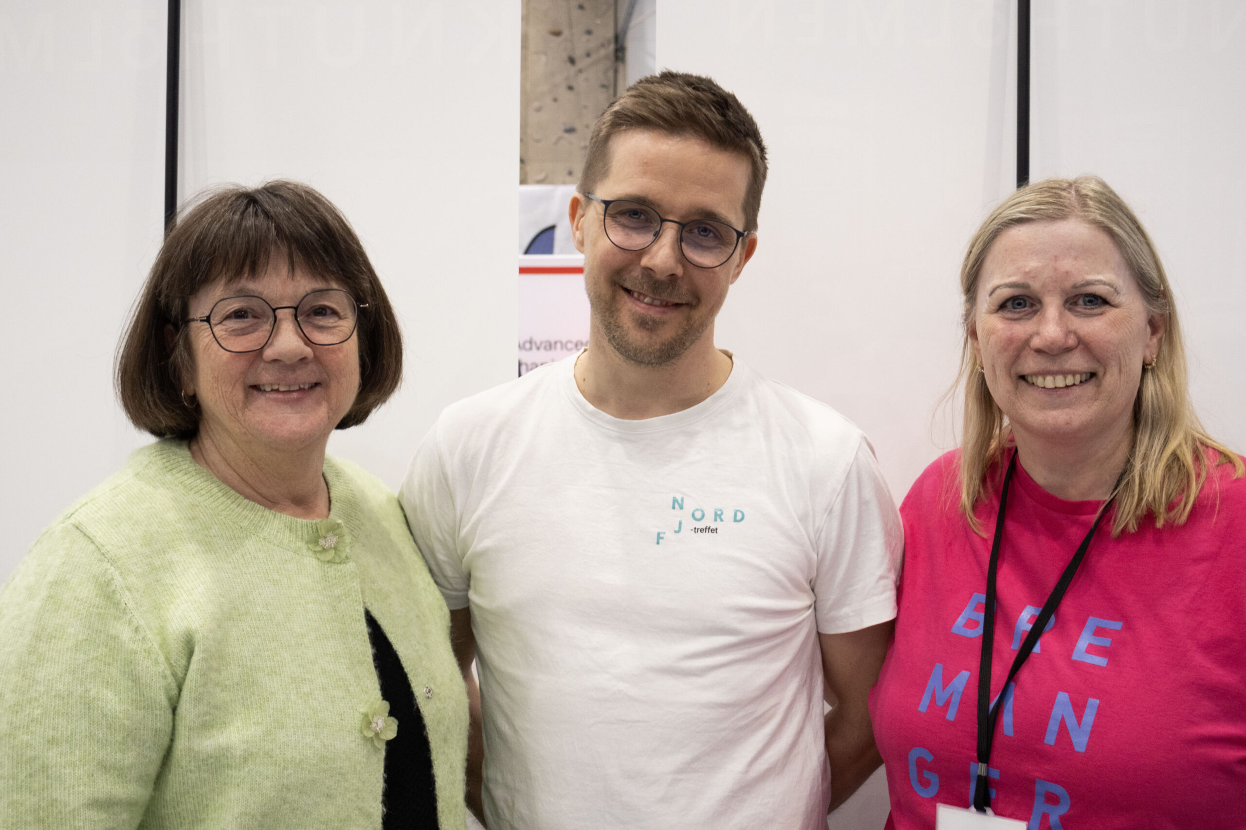 Ordførar Anne Krisin Førde. dagleg leiar i Inviro, Øystein Nes, kommunalsjef Anita Solberg.