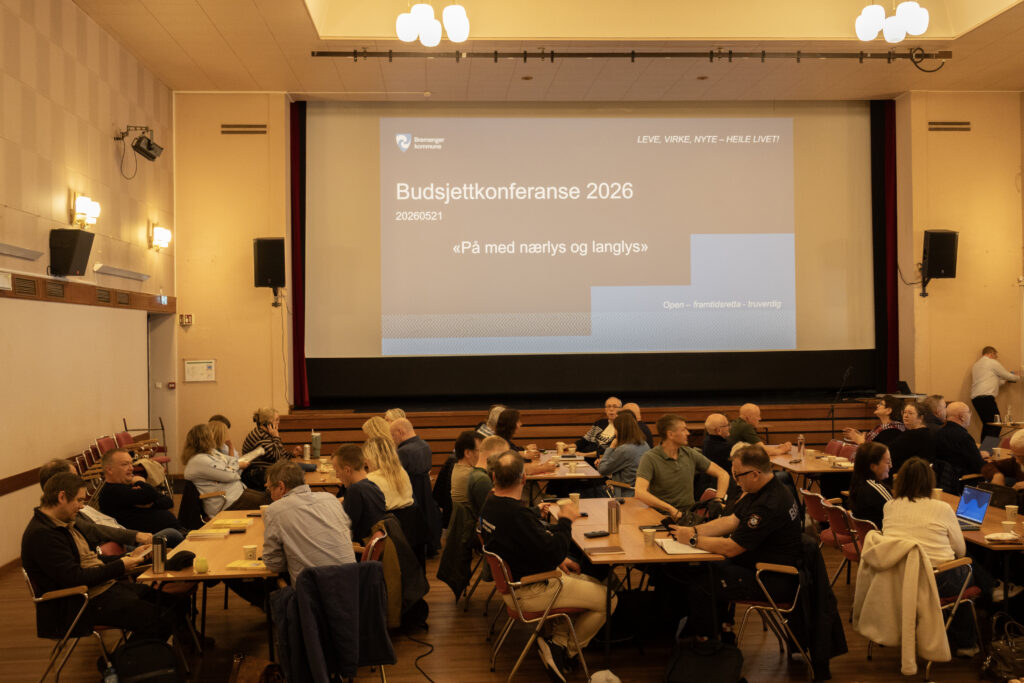 Frå budsjettkonferansen på Svelgen samfunnshus i Svelgen. 